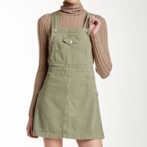 Alexa Chung for AG Gillian
Overall dress M